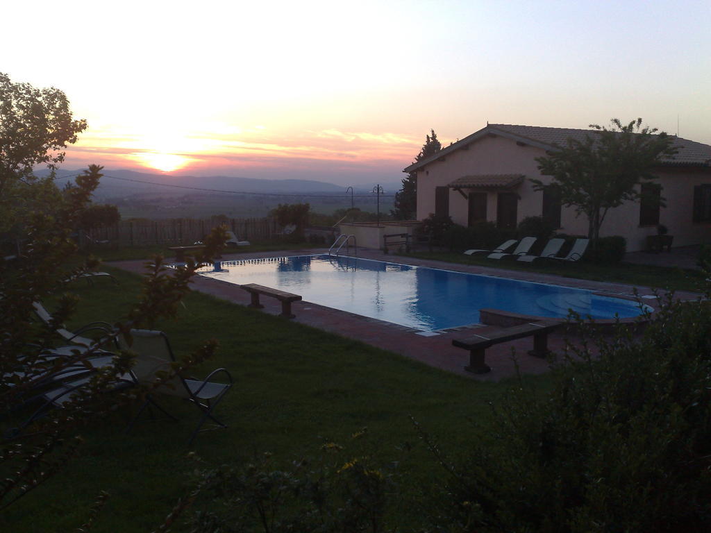 Il Borgo Dell'Ulivo Hotel Trevi Exterior photo